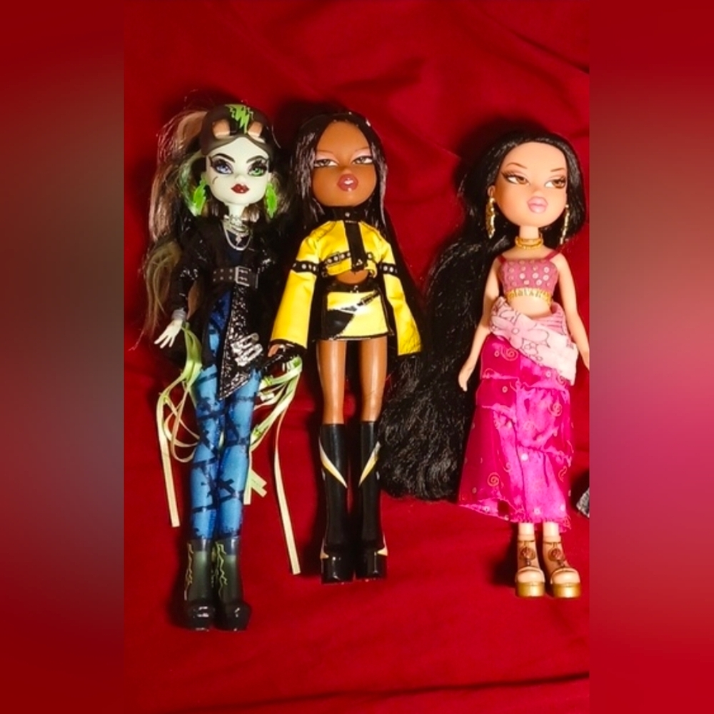 NEEDS TO BE GONE ASAP: Monster High And Bratz Dolls
